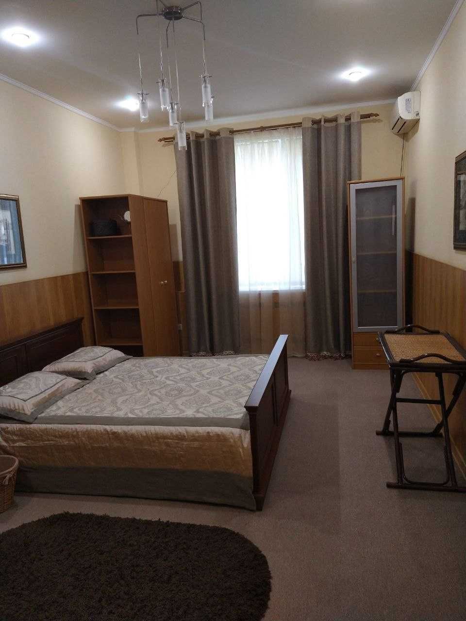 Сдам 2-к. полном. кв. в Центре (р-н пл. Фестивальной)  (свет не откл.)