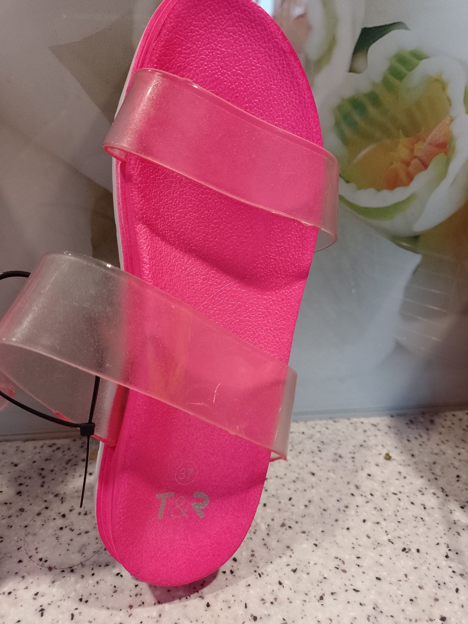 Nowe klapki różowo białe r. 37 / 23.5 cm