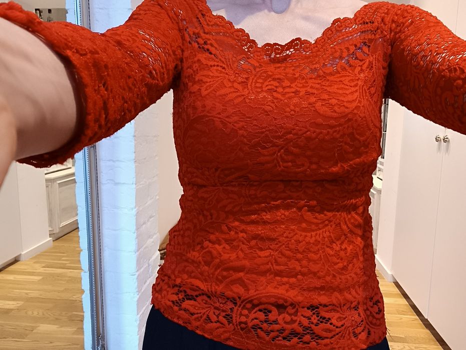 Czerwona bluzka koronkowa XS S na Święta włoska