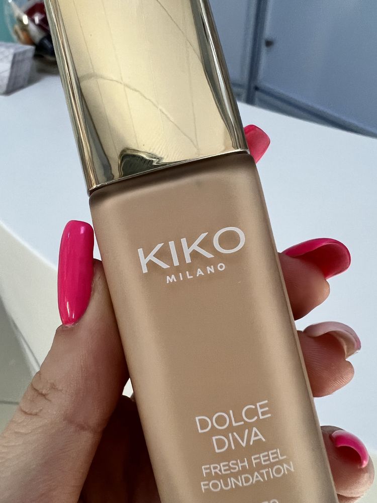 Тональна основа Kiko Milano