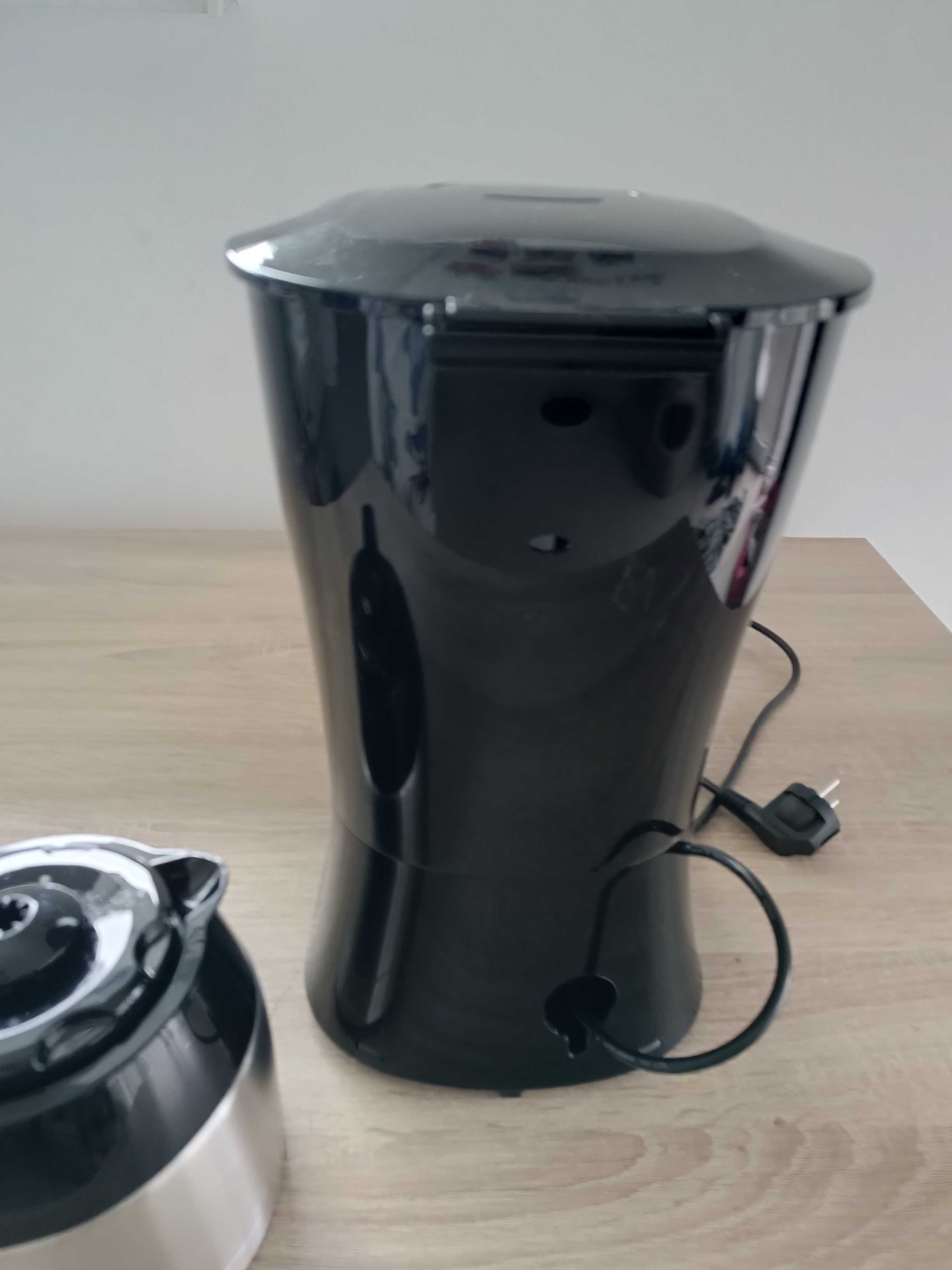 Ekspres przelewowy do kawy 900W, pojemność 1L