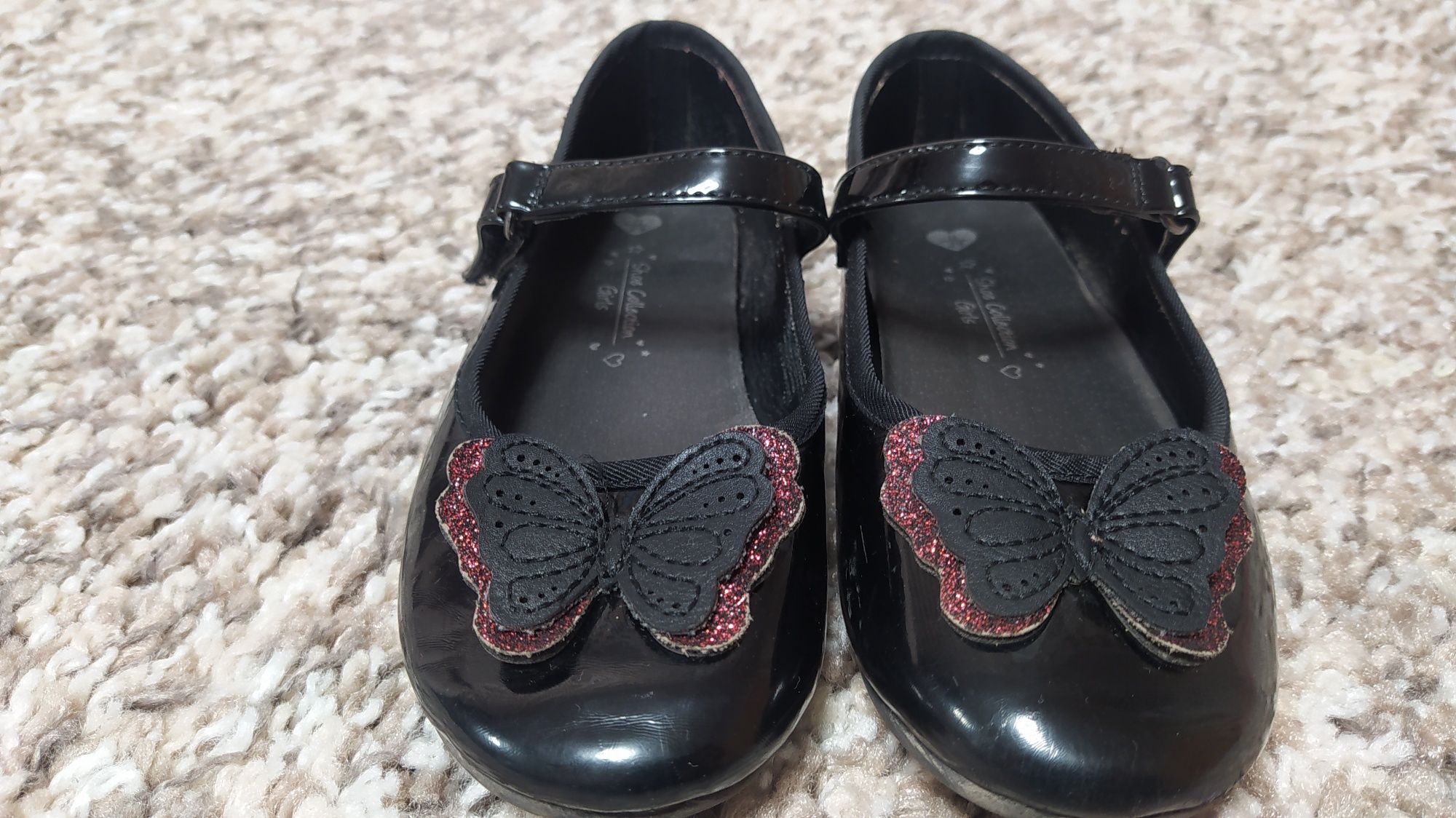 Лаковые туфли для девочки размер 11 UK 29EUR