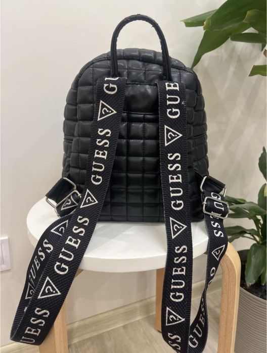 Рубзак із логом guess із еко шкіри