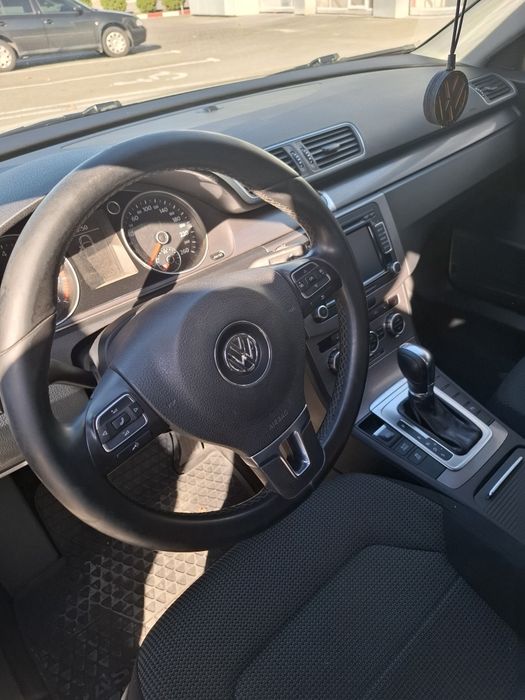 Продам фольцваген пассат 2012 года