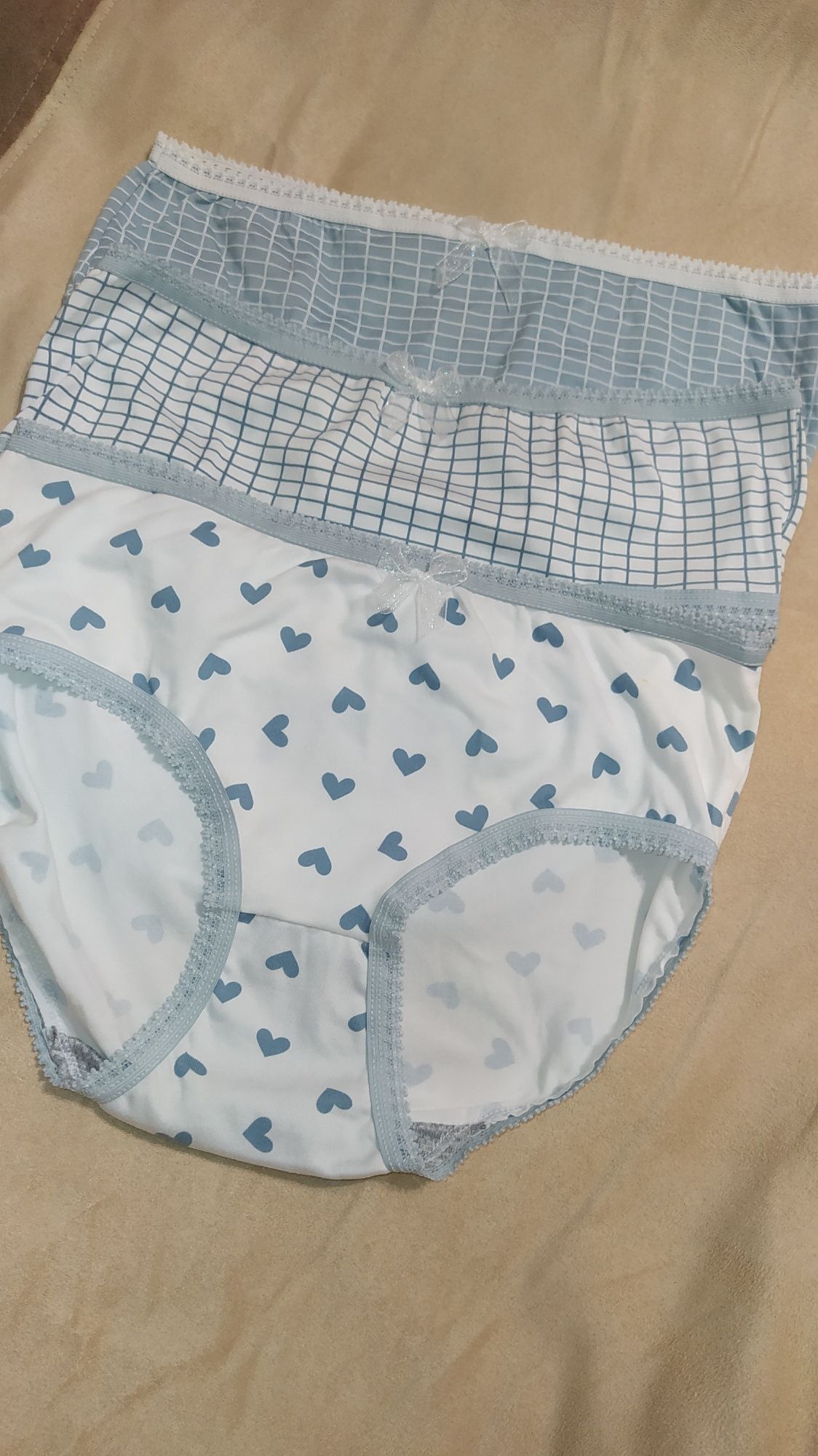 3 пари жіночих трусикив, віскоза. Розмір L-XL.