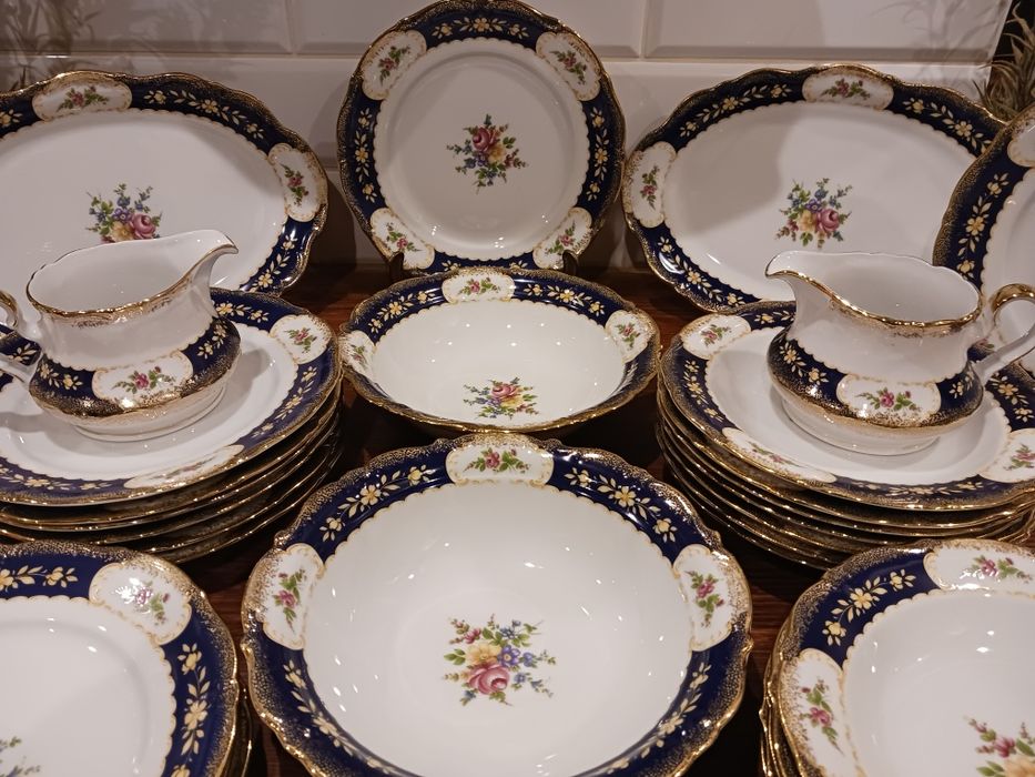 Kobalt kwiaty 12 osob serwis obiadowy  Maria Louise Rezerwacja 08.11