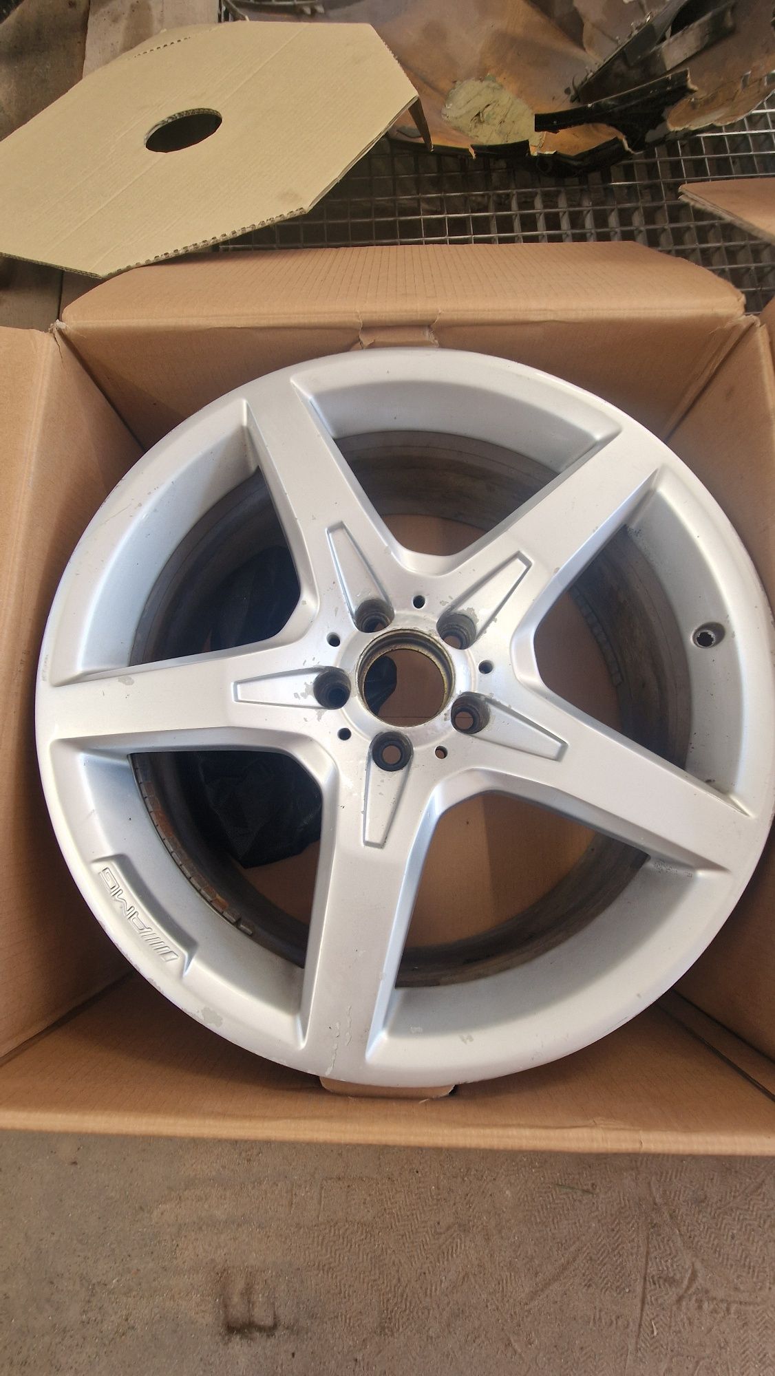 Felgi 19" AMG W219