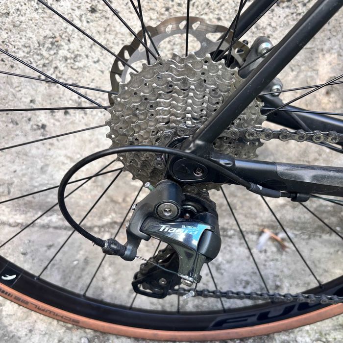 Rower szosowy endurace Canyon AL 6 disc / allround / lekki gravel
