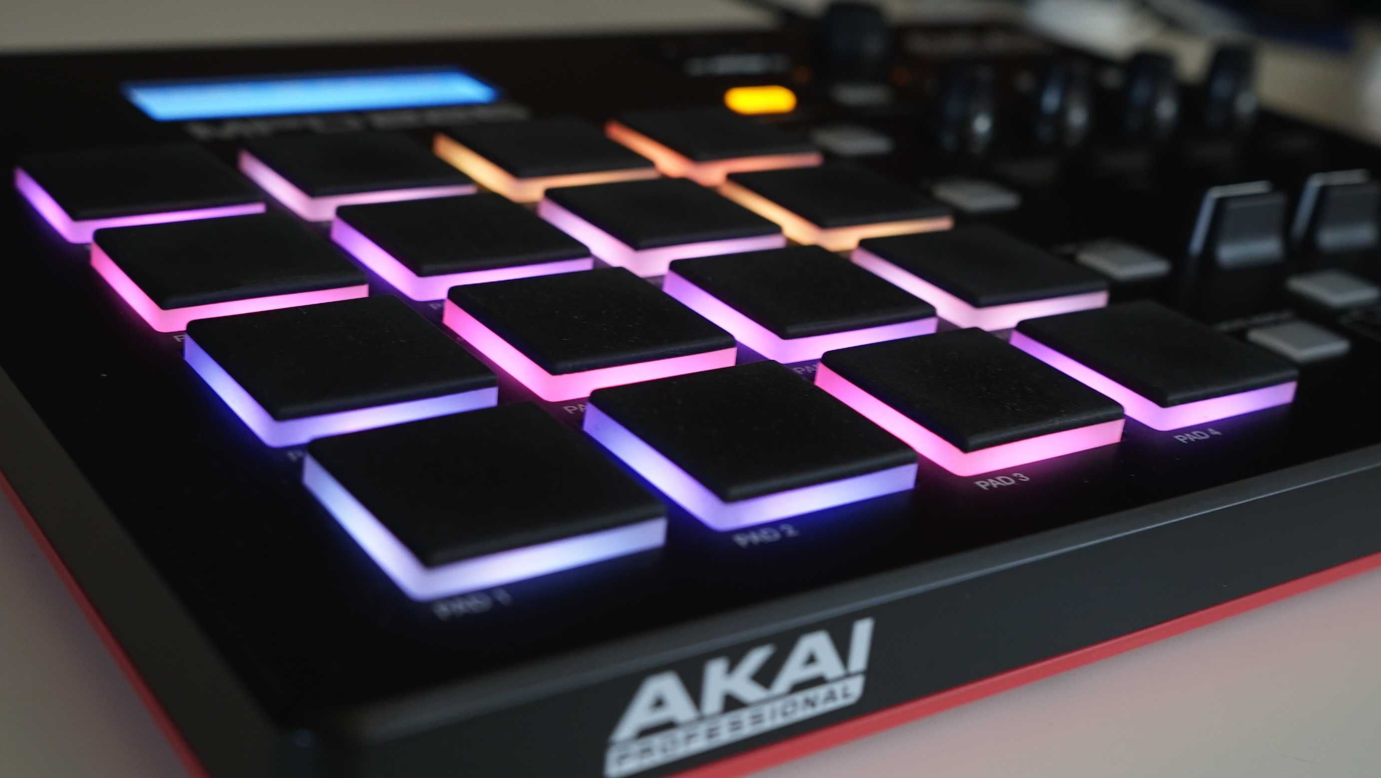 Akai MPD 226 Midi Controller, na gwarancji