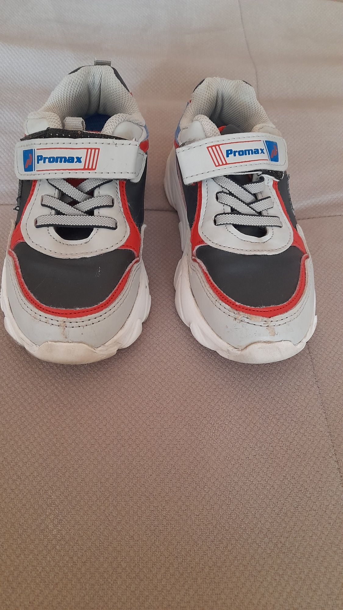 Дитячі кросівки Promax 27 розміру