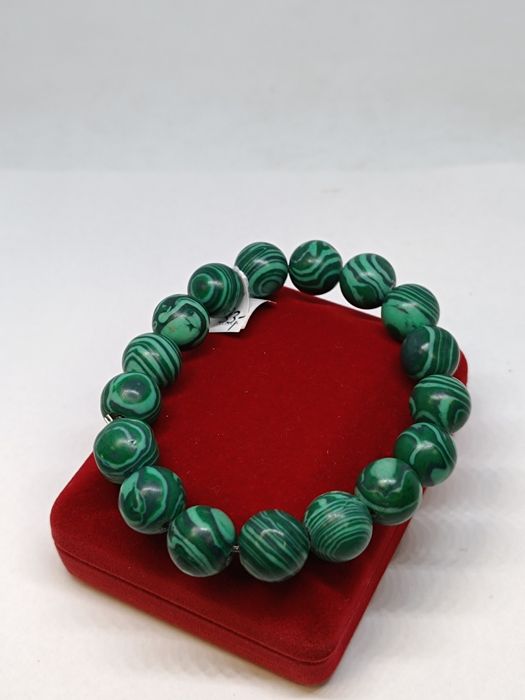 Bransoletka na gumce z malachitami