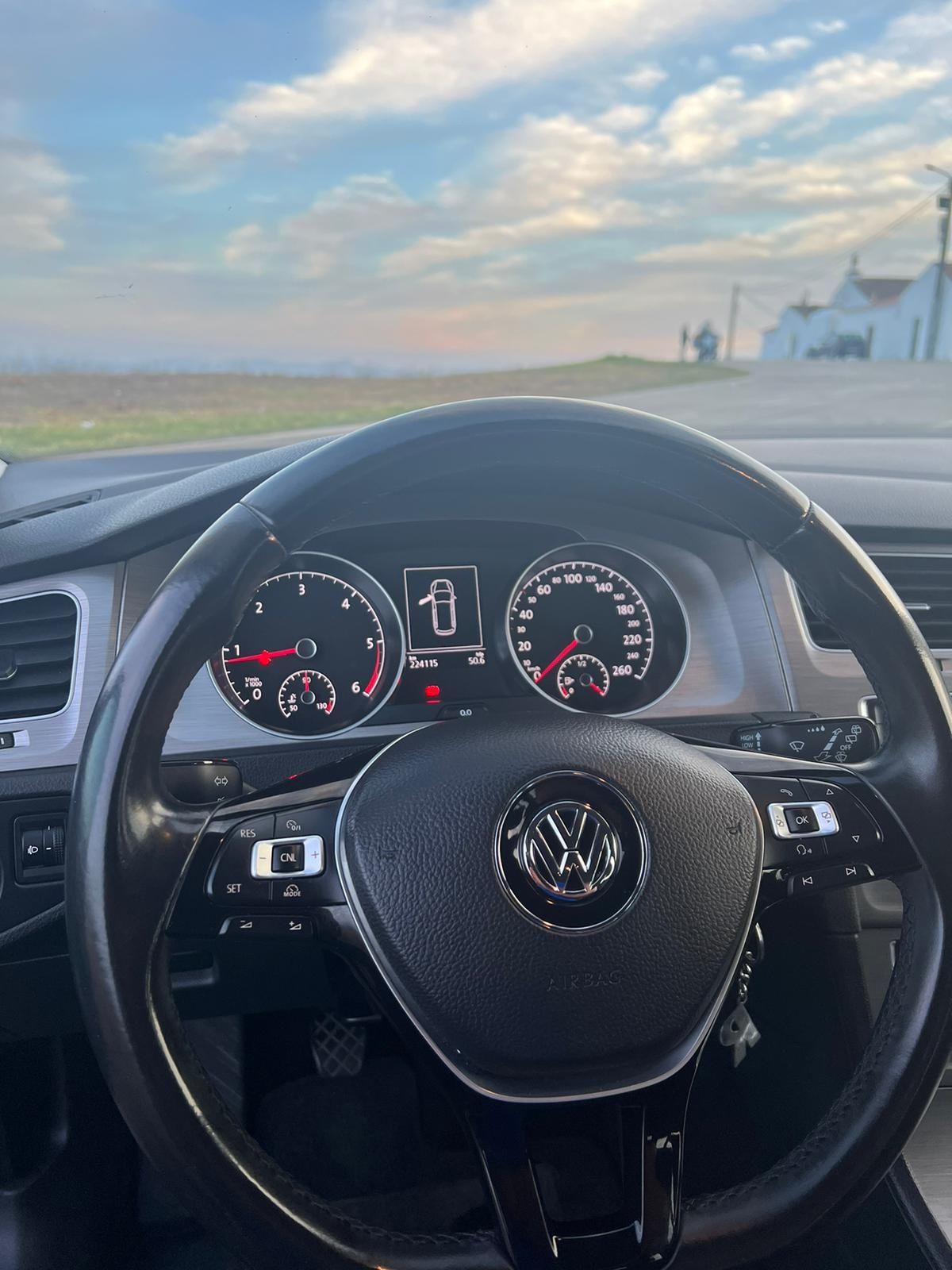 VW Golf Variant 1.6 TDI 110cv Nacional