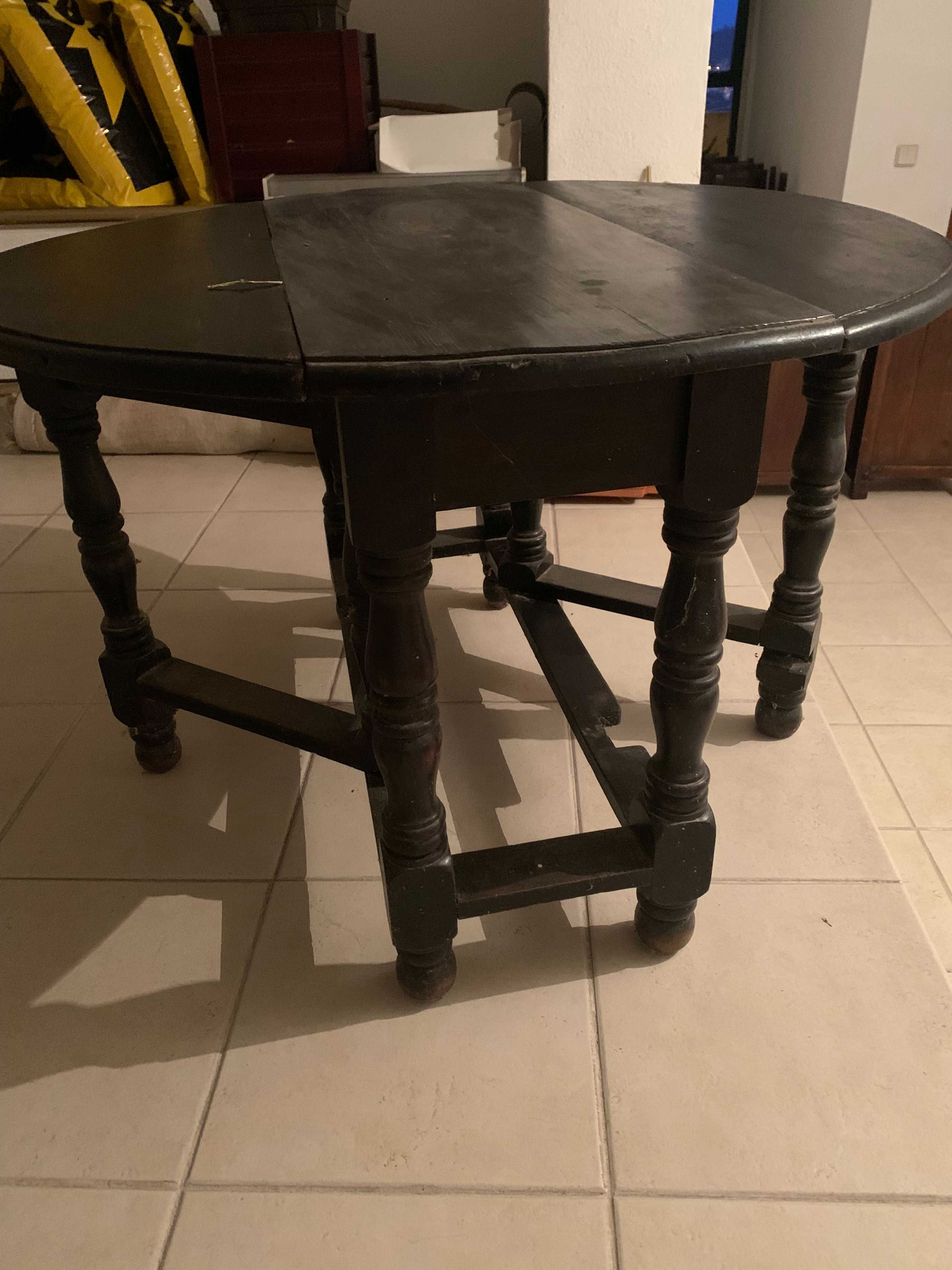 Mesa de Abas antiga