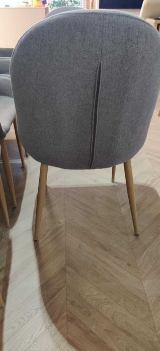 Zestaw krzeseł do jadalni