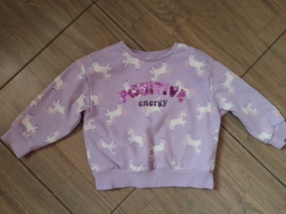 Продам дитячи кофтинки, саітшоти, на дівчинку. На 3-4 рочки.