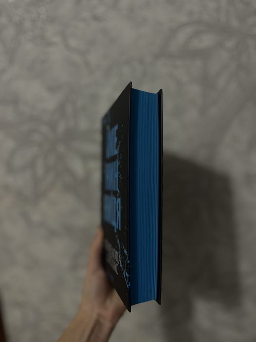 Книга іменинниця