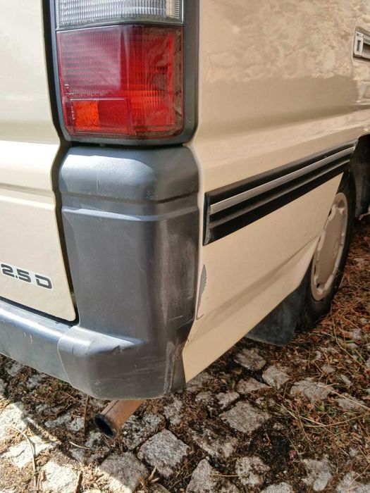 Mitsubishi L300 2.5D – 1993 – 6 lugares