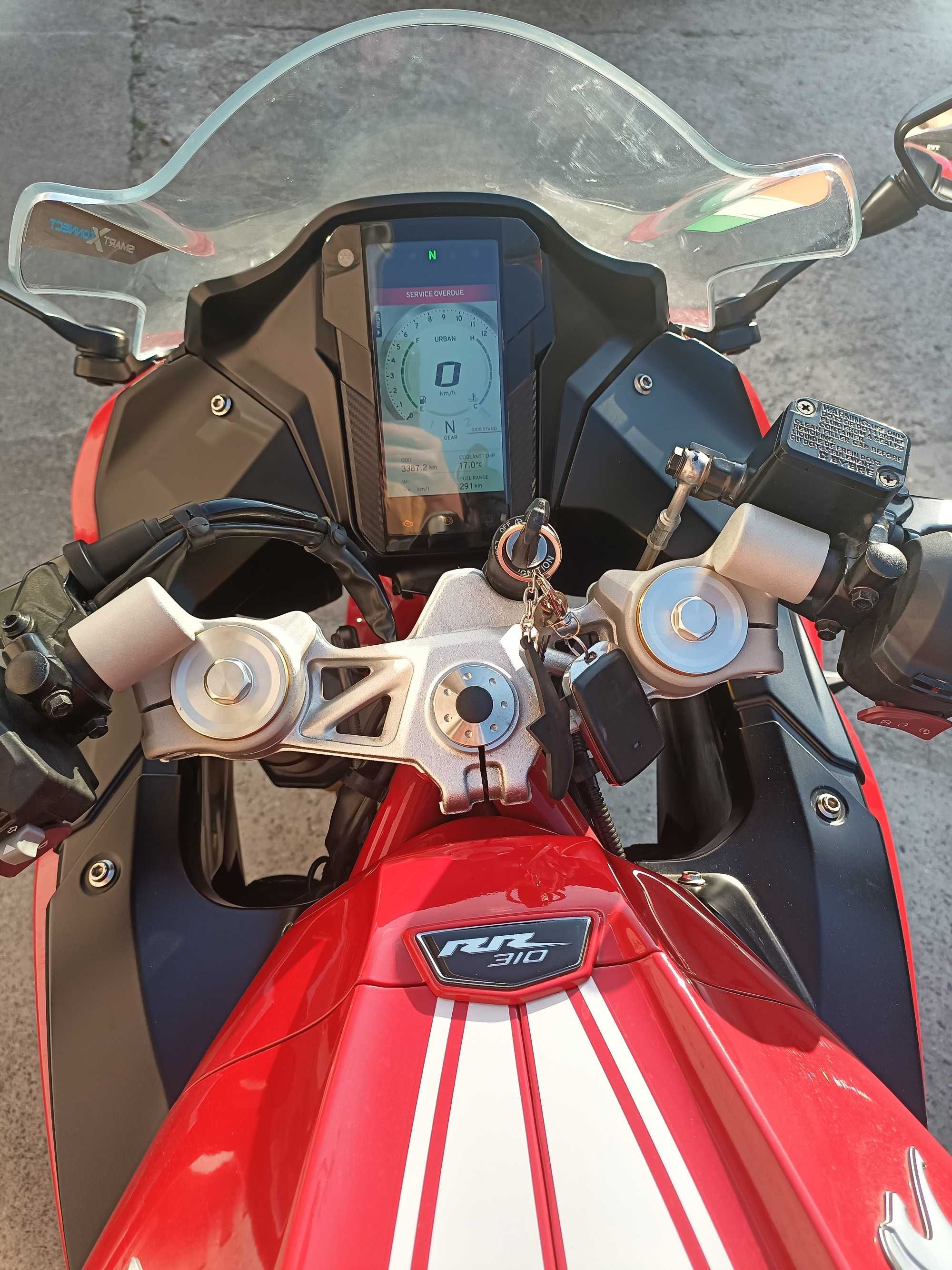 Мотоцикл TVS Apache RR 310