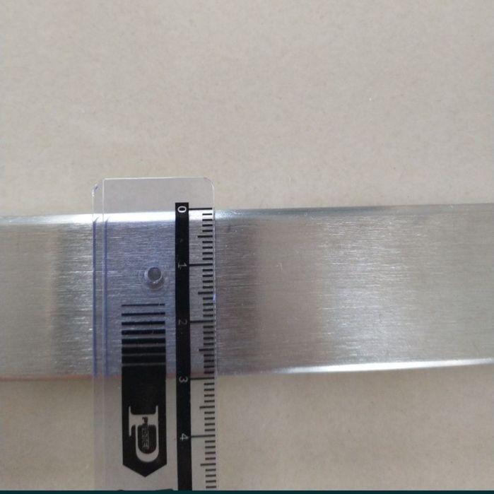 Profil zamknięty nierdzewny 30x10x1,5 oraz 20x10x1,5