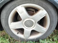 Koła z Audi A6 C5 Allroad 225/55 R17 z oponami zimowymi 5x112