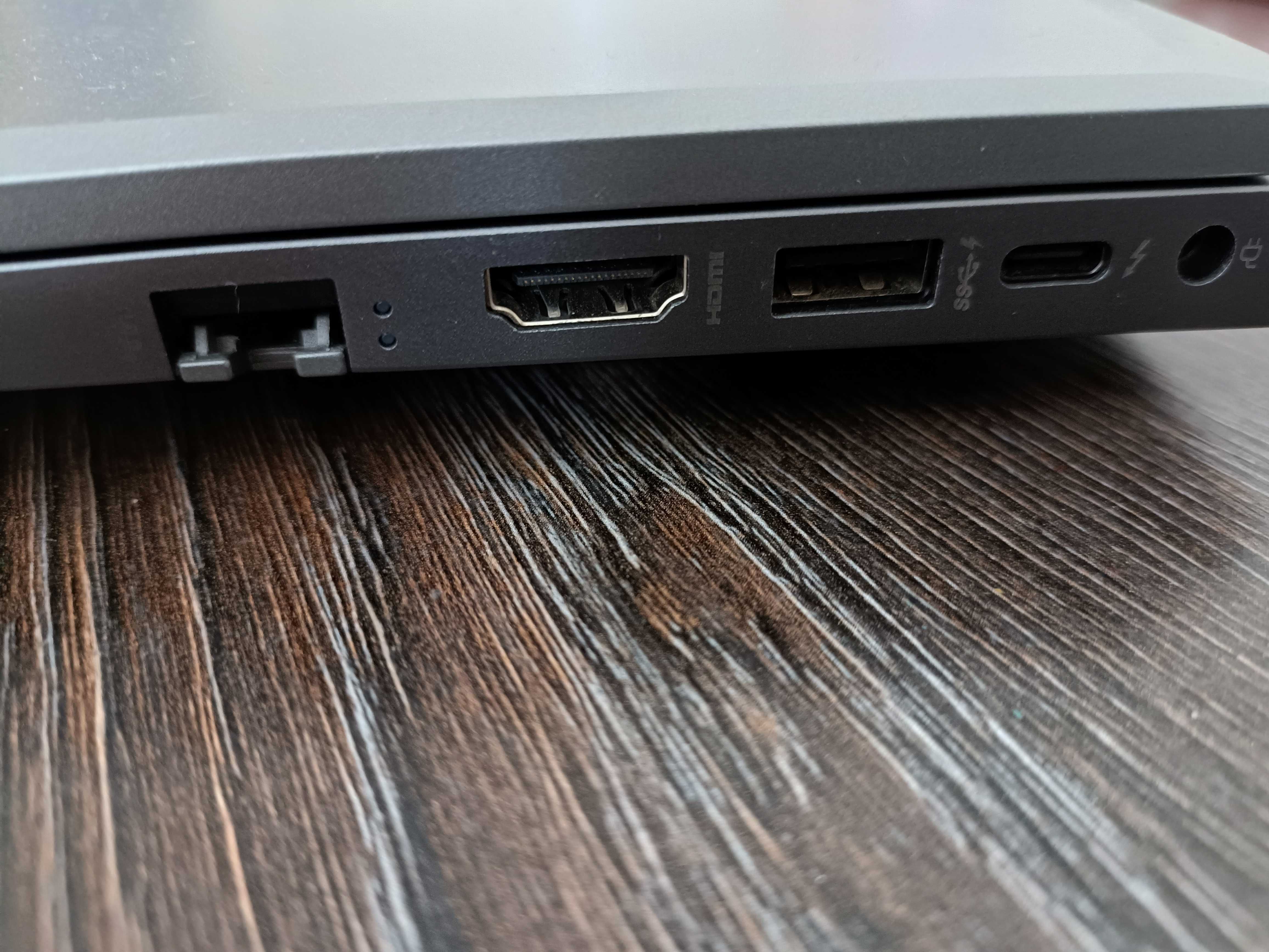 Ноутбук HP ZBook 15v G5 15"/CPU i5-9300H/16 RAM/512 SSD/HDMI / type C/