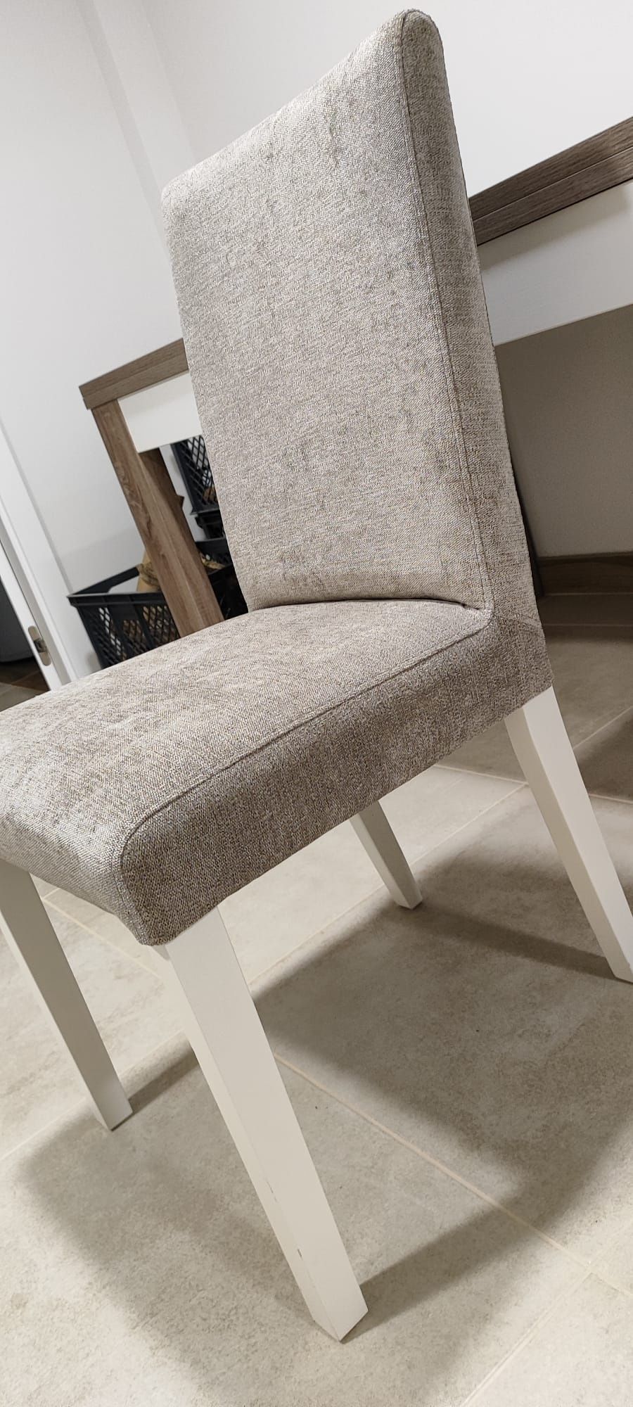 Mesa extensível e cadeiras