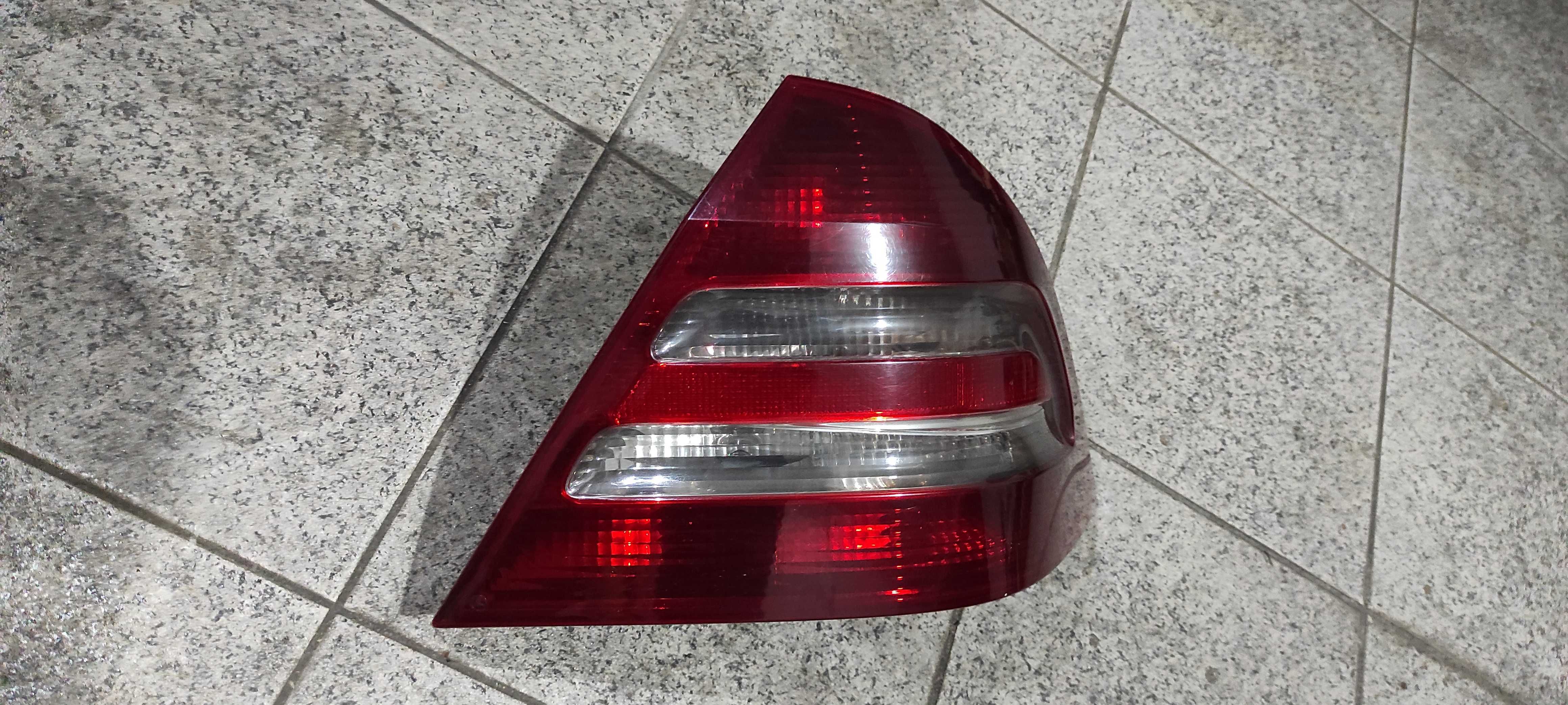 Farolim Traseiro para Mercedes Classe C Sedan W203
