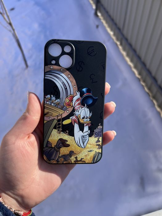 Чохол на iPhone 13