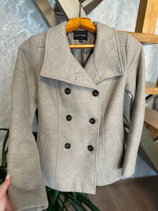 Пальто ,46 р, вживане