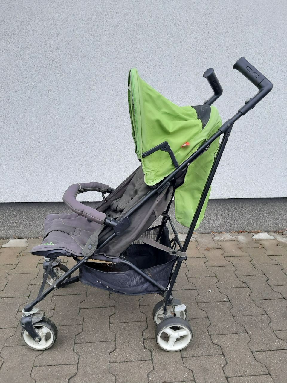 Wózek spacerowy w dobrym stanie