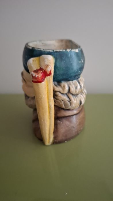 Caneca em cerâmica Antropomórtica
