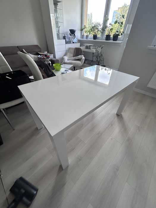 Stół biały lakierowany 140x80 nierozkładany