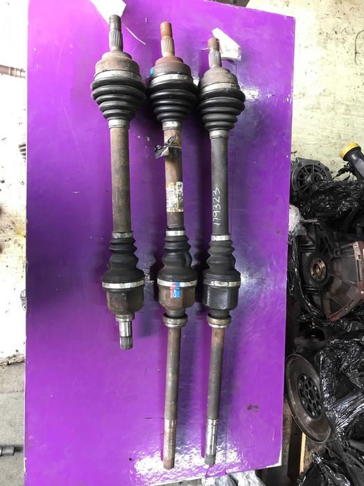 Полуось піввісь привод привід Peugeot 307 \Citroen C4 Berlingo 1.6 2.0