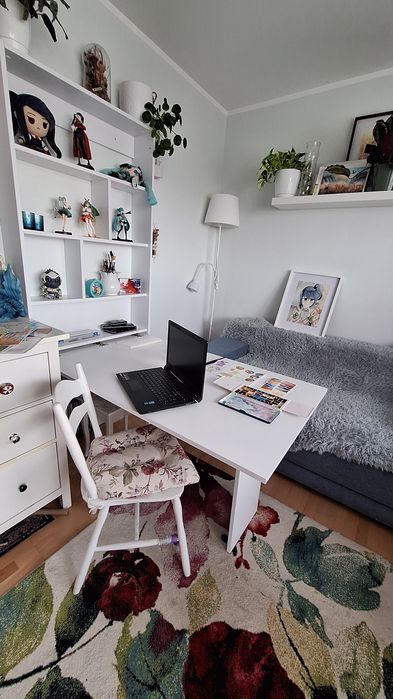 Biurko wiszące, składane; stół wiszący, składany