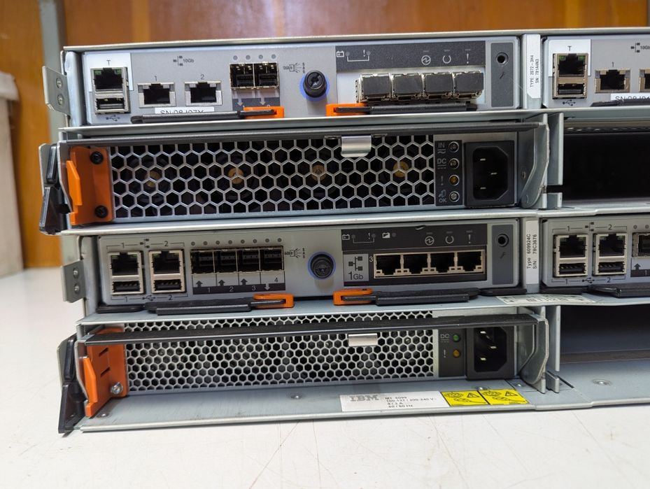 СХД СЗД IBM FlashSystem Storwize SFF 2.5"