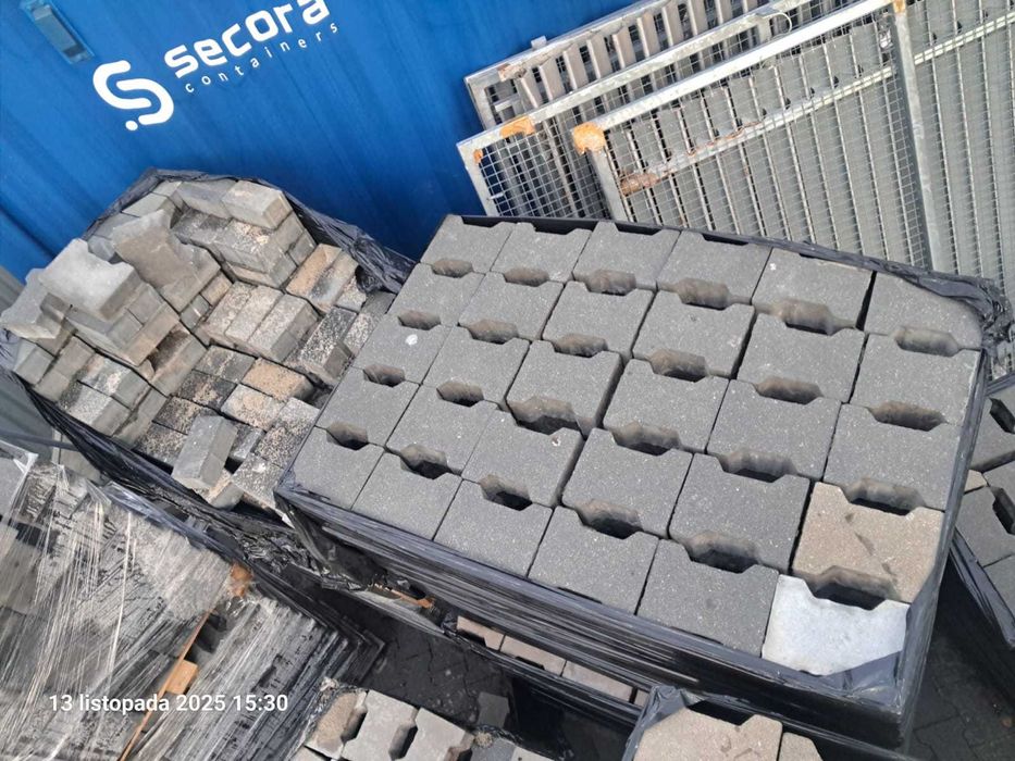 Sprzedam używaną kostkę brukową behaton i holand