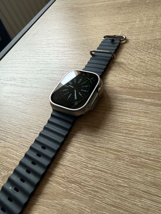 Apple Watch Ultra 49 mm – Tytan – 32 GB