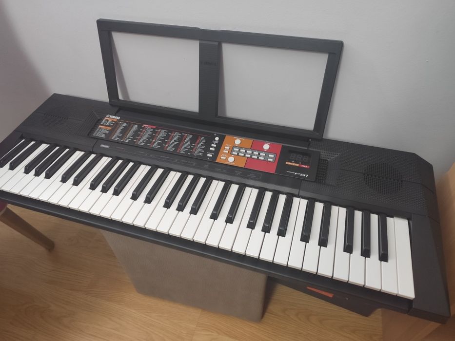 Teclado Yamaha PSR FS1