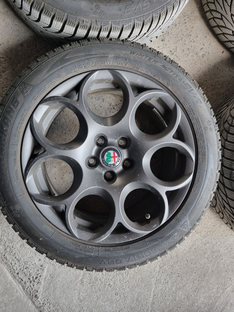 Koła Alfa Romeo Giulia 17 cali jak nowe opony 2024r