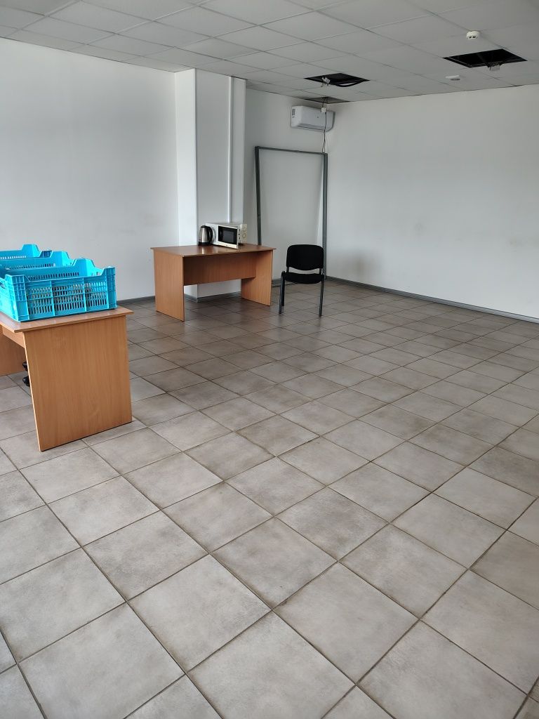 Пропоную в оренду виробничо складський комплекс . 500КВт потужності.