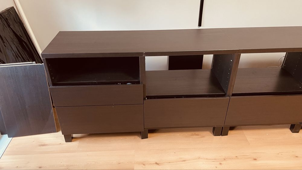 Regał Ikea Besta RTV ciemnobrqzowy