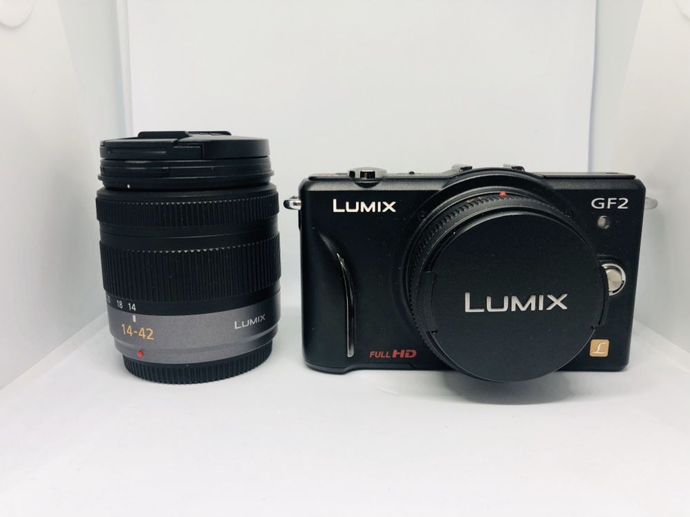Câmara de Lentes Intermutáveis Panasonic Lumix GF2 preto + lente 14-42