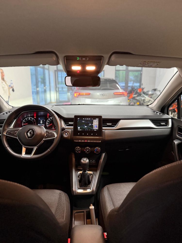 Renault Captur 4/2024, 13500 klms, como novo, gasolina, manual, iva