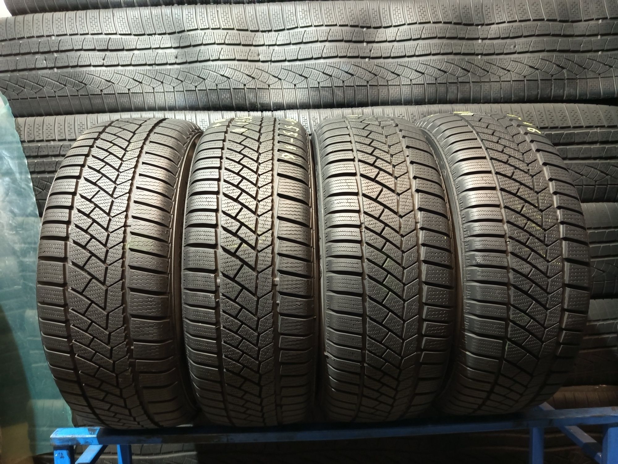 205/55R16 Continental ContiWinterContact ta 830p SSR