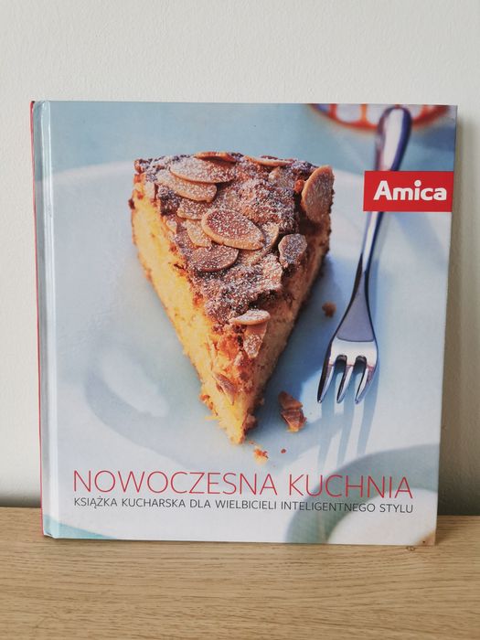 Nowoczesna kuchnia książka Amica duża twarda oprawa przepisy