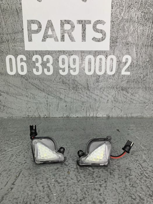 Підсвітка дзеркала Skoda Octavia A5 / Superb 2