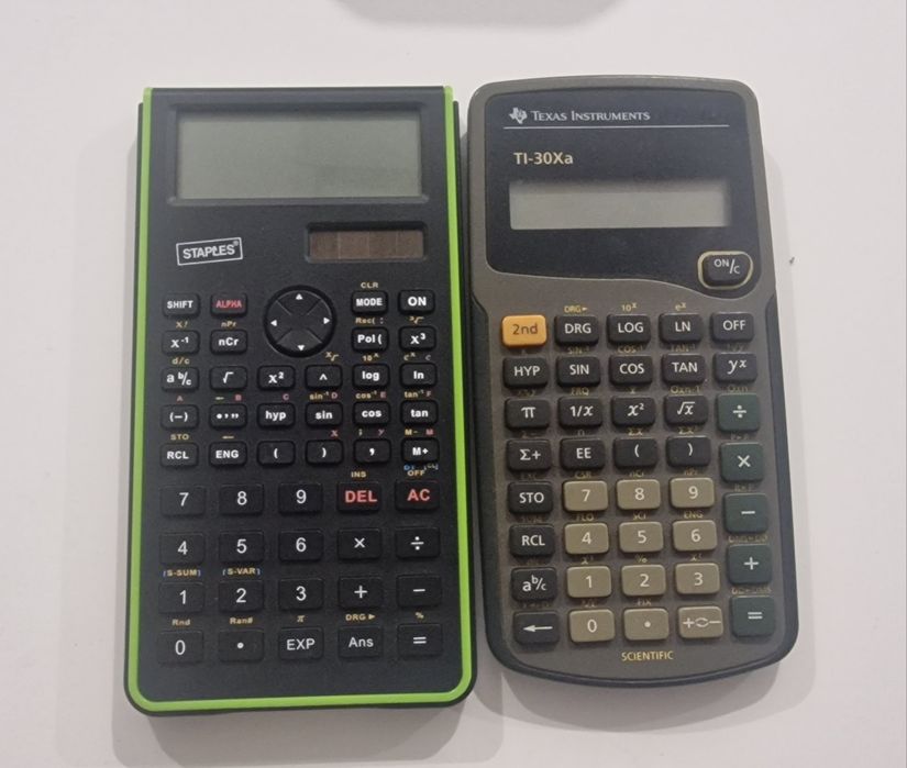 2 calculadoras cientificas