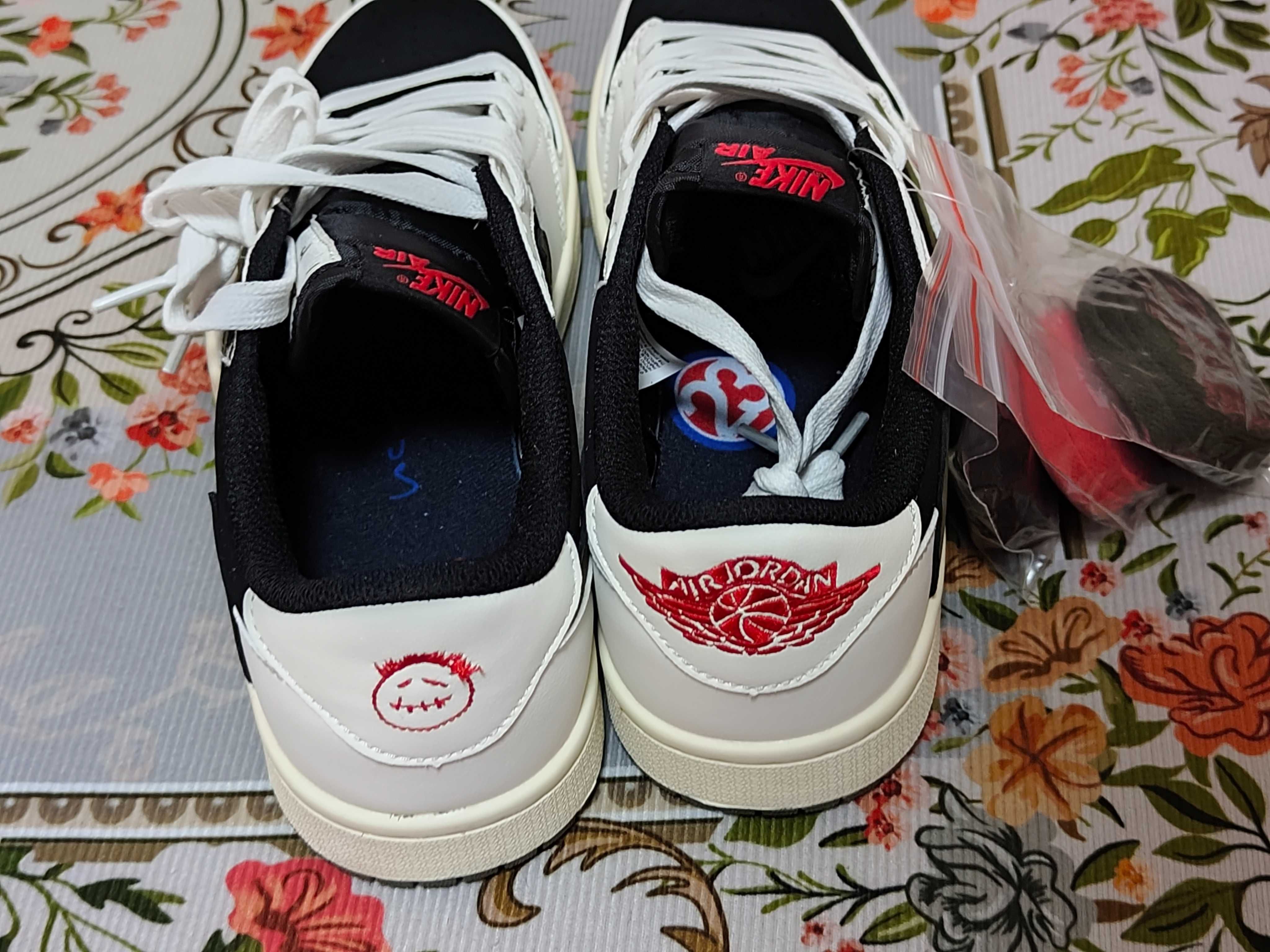 Buty Nike Retro Low OG SP / jordan 1 / Olive / Travis Scott R.41