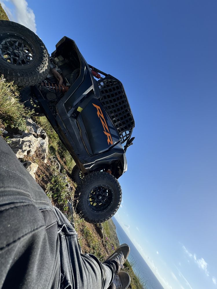 Polaris rzr xp 1000