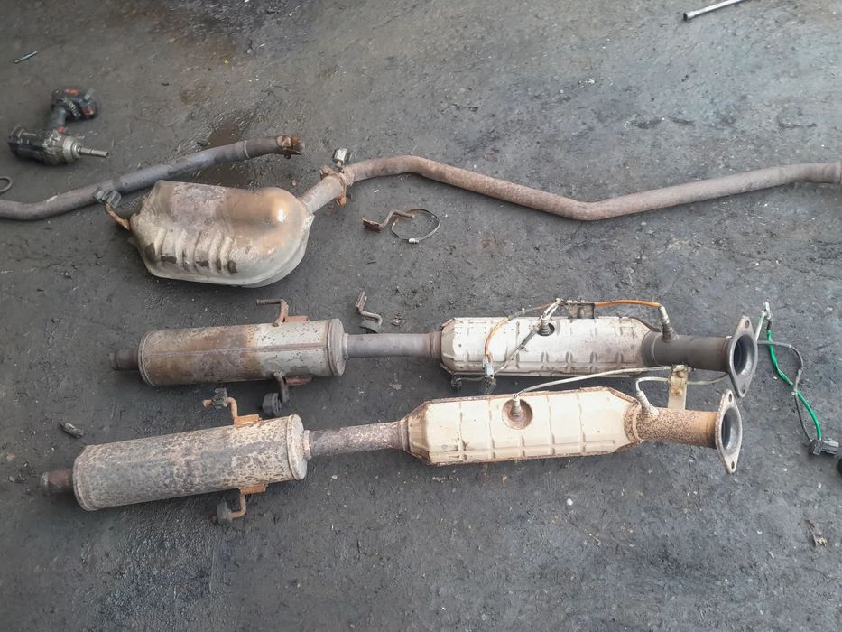 Mazda 6 GG GY 02-07  1.8 2.0 2.3 16V Katalizator pełny orginał  tłumik